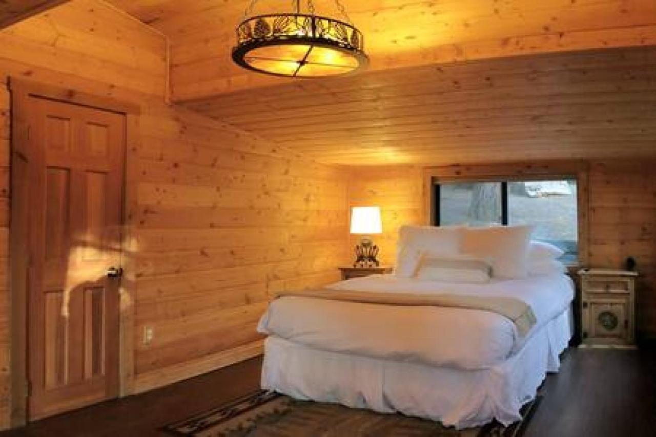 Eagles Nest - Natural Log Cabin With Guest House Idyllwild Ngoại thất bức ảnh